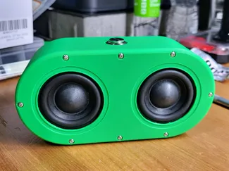 Updated Simple 2″ Bluetooth Stereo Speaker