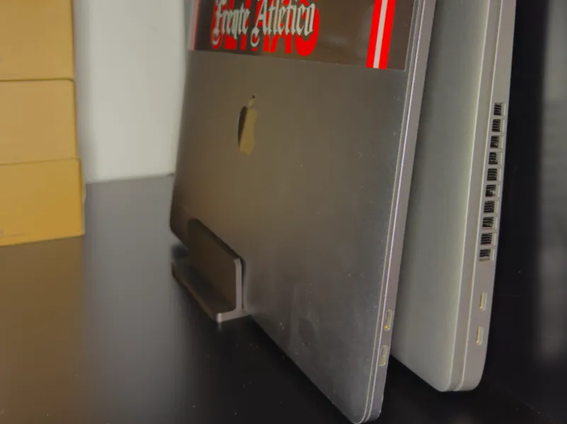 Ergonomic Laptop Stand