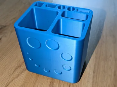 Desk organizer