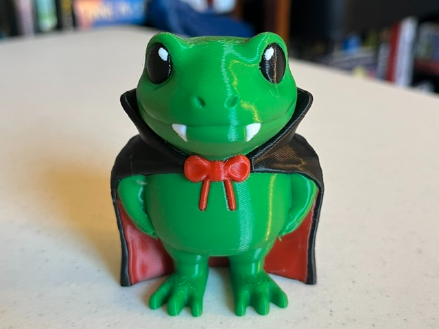 Frogs in Costume - Vampire Figure
