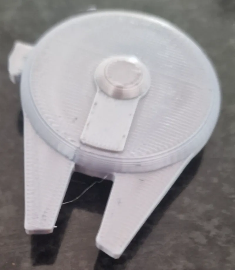 millennium falcon magnet