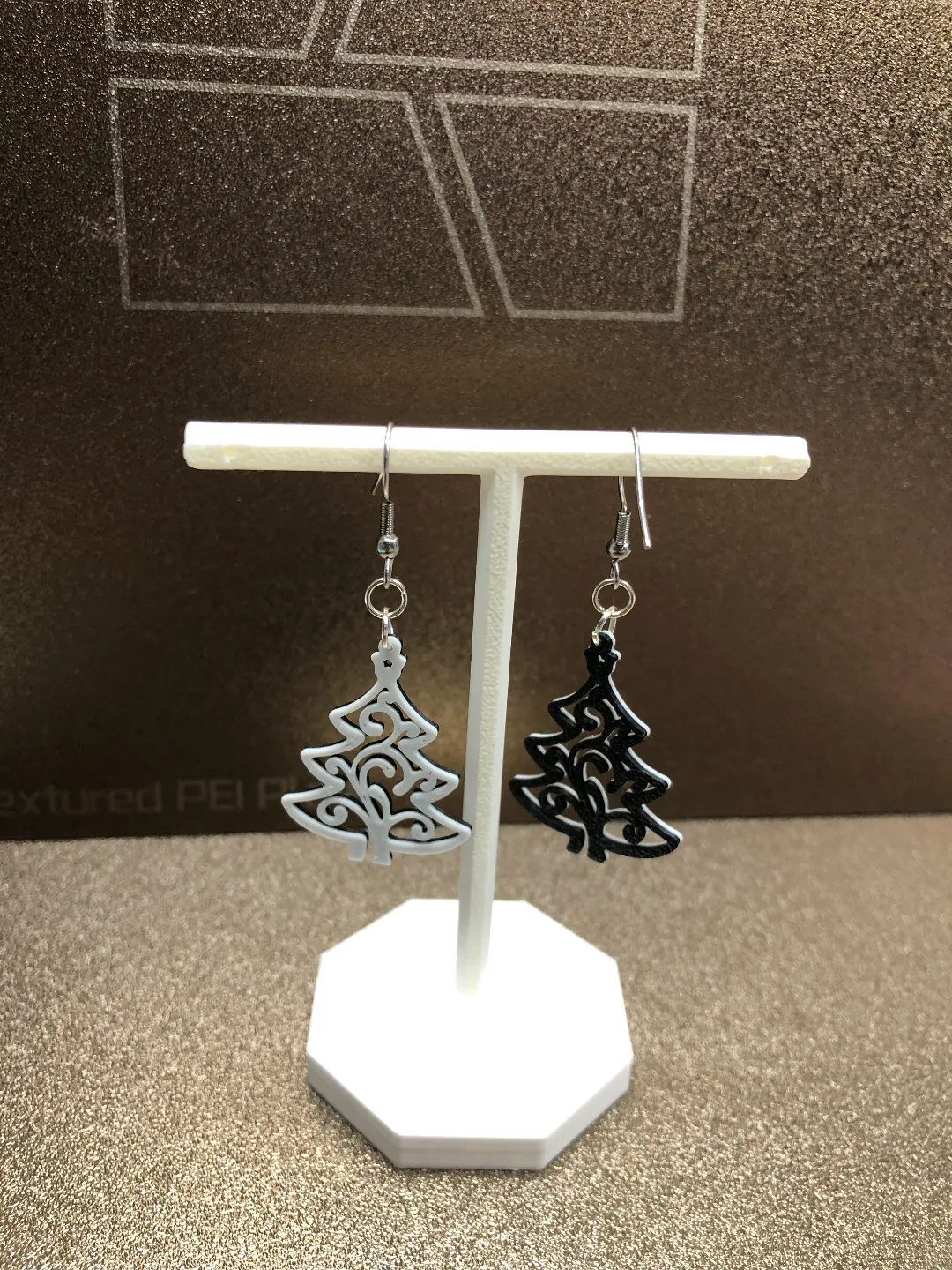 Christmas tree earrings no AMS view 3