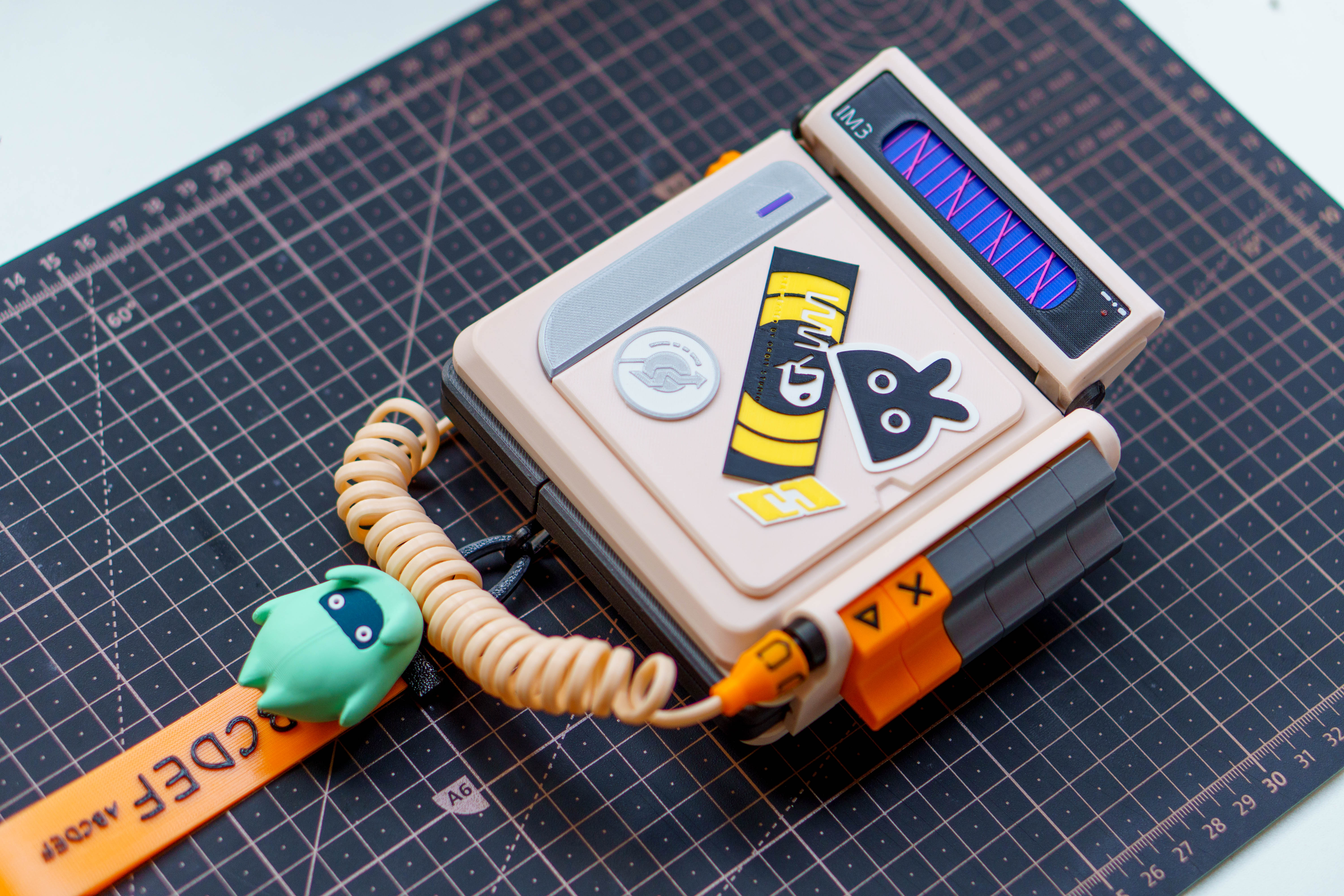 Miniatura 2 do modelo 3D 【绝区零】“铃“的邦布语翻译机1：1组装可动模型