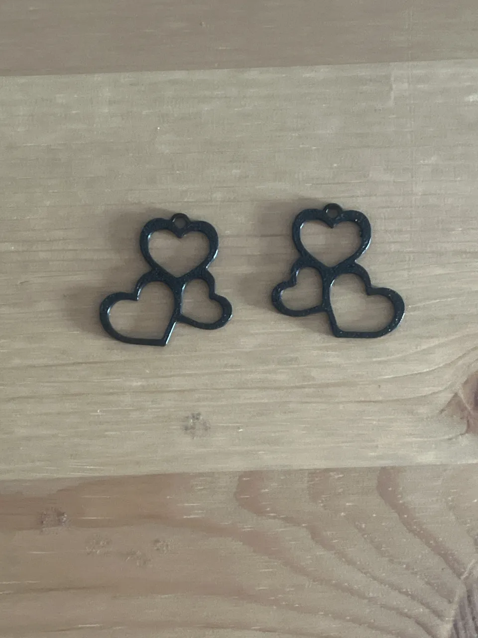 heart earrings view 2