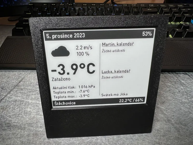 4.2" ePaper frame with space for a large battery