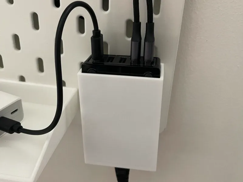 Skadis Blitzwolf USB charger holder