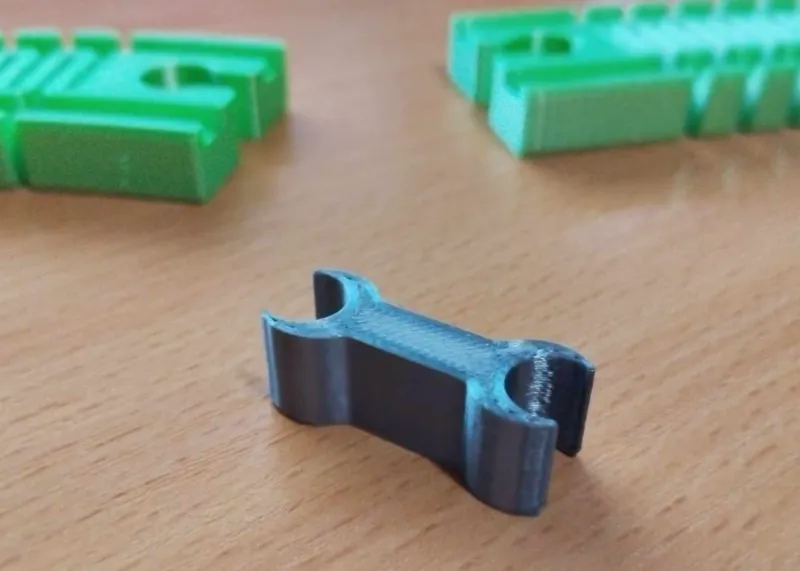 Rail connector