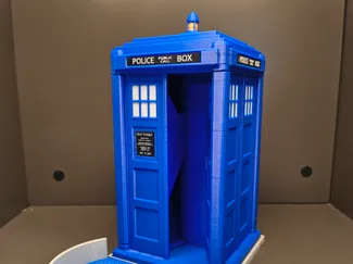 Tardis Dice Tower - Windows to scale - A1 Mini
