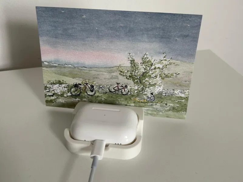 AirPods Pro (2nd Gen) Stand with Photo Slot