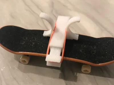 tech deck finger helper