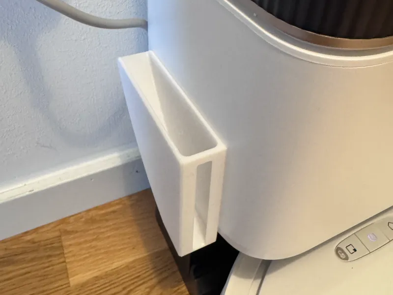 Roborock Q8 Max+ mop holder