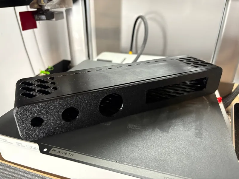 1001U Multi Port Case 