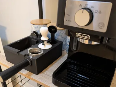 DeLonghi Stilosa Knock Box