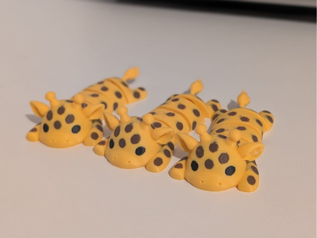 Mini Giraffe - Articulated Animal