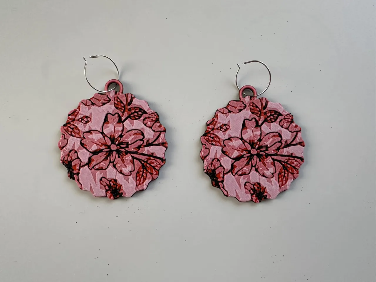 Hueforge Round Flower Earring view 2