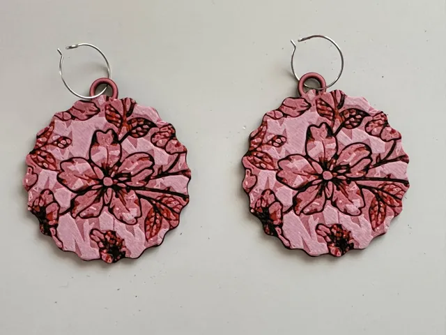 Hueforge Round Flower Earring