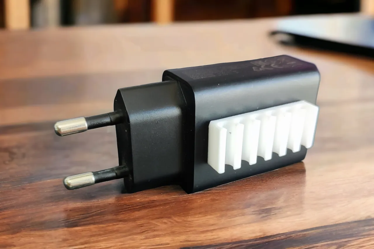 Travel cable organizer view 2