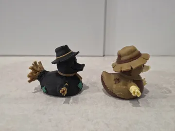 Adorno temático: [Cute vs Evil] Halloween Scarecrow Duck, Cruise — vista de referencia 5