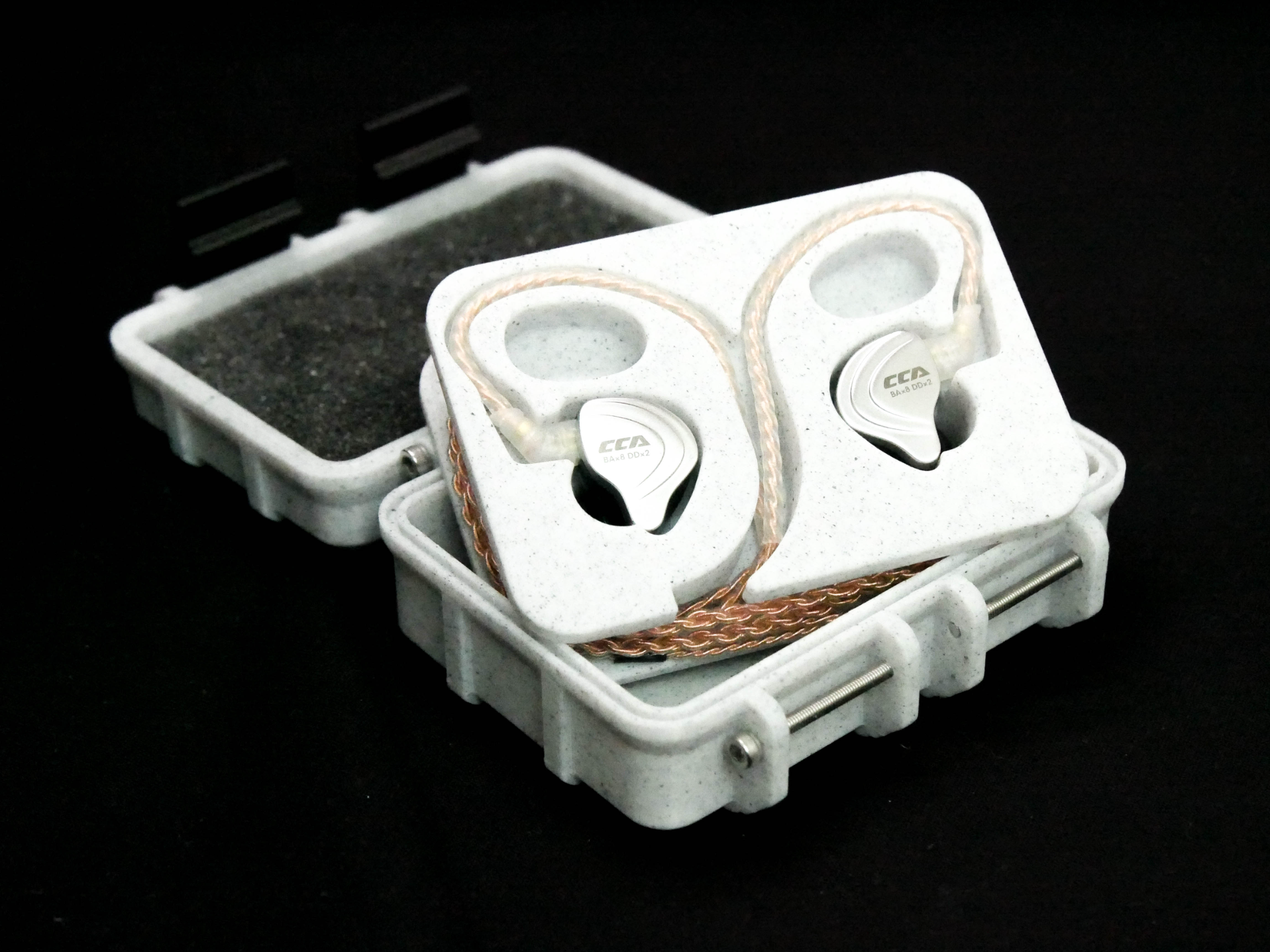 In Ear Rugged Box