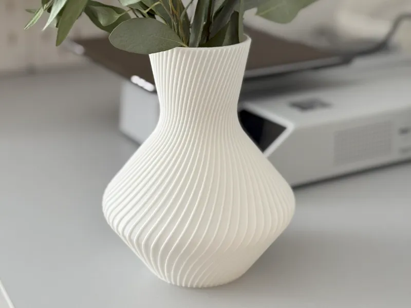 Vase mit Drehmuster
