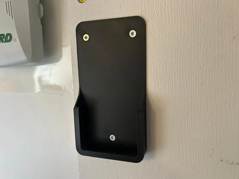 iPhone Wall Mount with thicker case