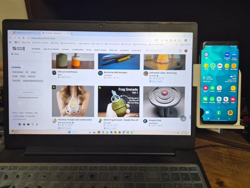 Phone stand for Notebook (LENOVO IDEAPAD)