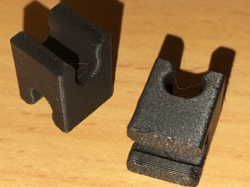 Cable Clips - 4,4.2 & 5mm diam. - 90 degree offset