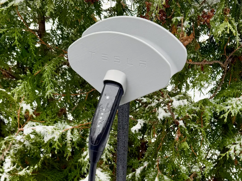 Tesla T-Post Dock