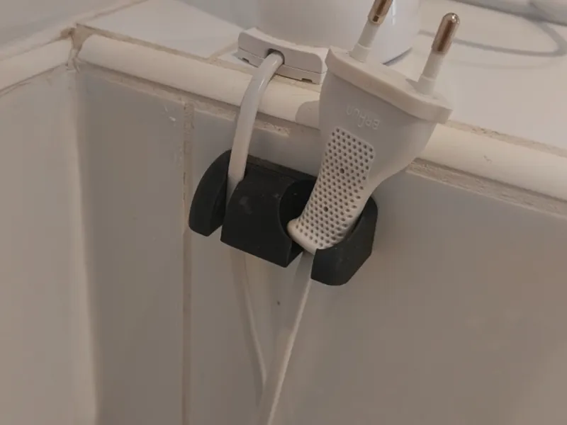 Cable organizers (Oral-B iO)
