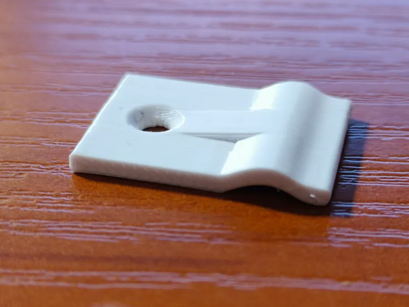 Led chain holder for screw 3mm