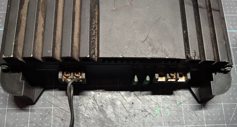 Alpine mrp-m500 Amp mounts/feet