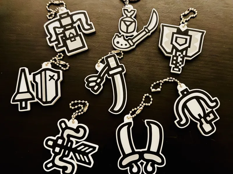 Monster Hunter Weapons Keychain Set