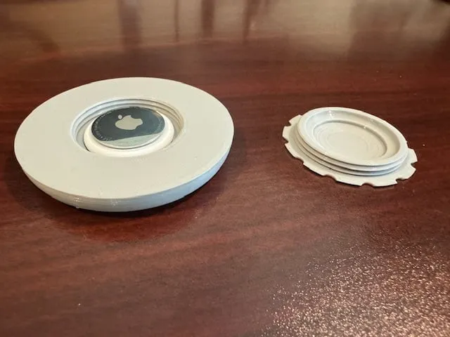 Hydro Flask AirTag Case Holder