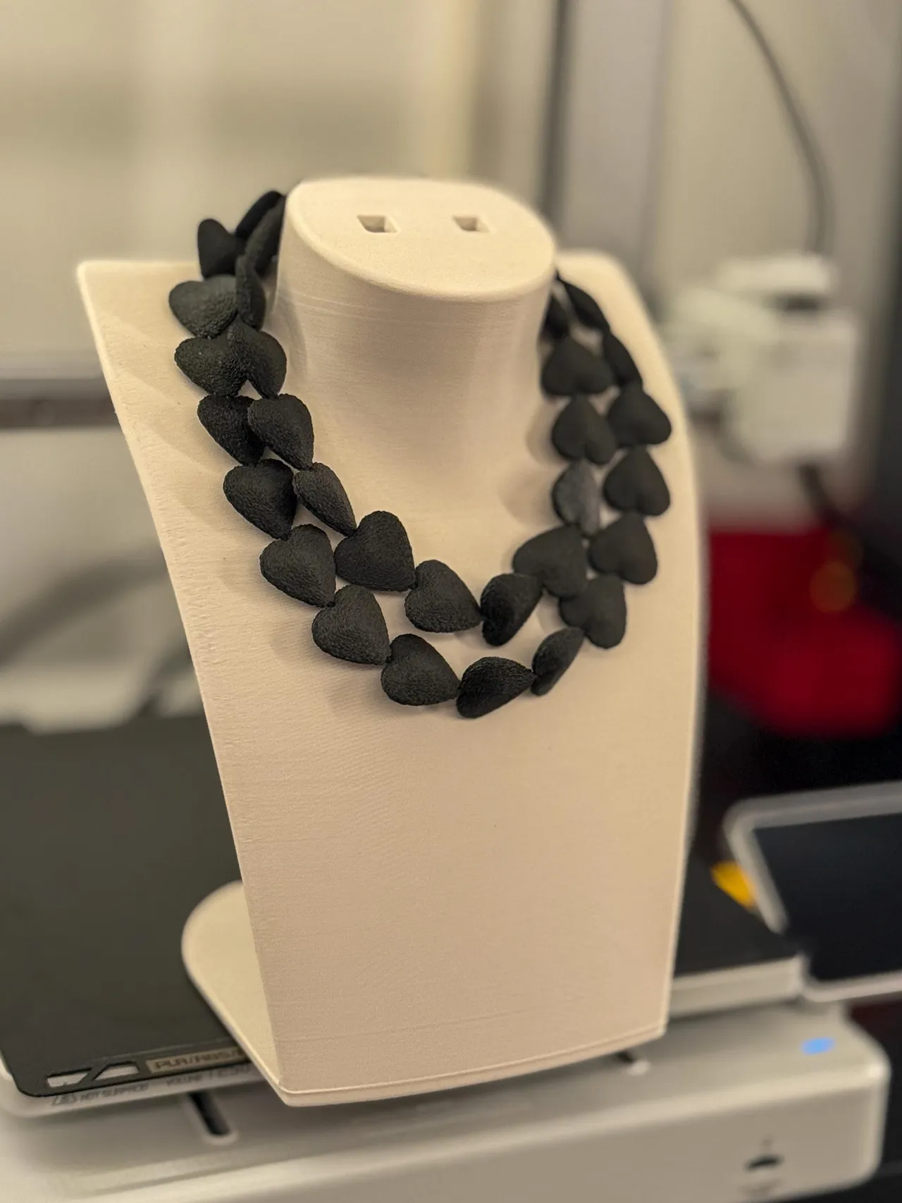 3D Hearts - Necklace & Earrings Set view 3