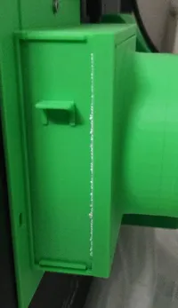 优化了接口与过滤盒的连接处，增加了两处滑槽，减少了接口脱落的风险
