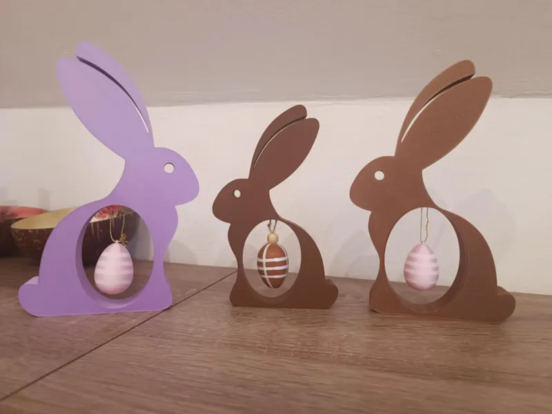 Easter bunny with Easter egg