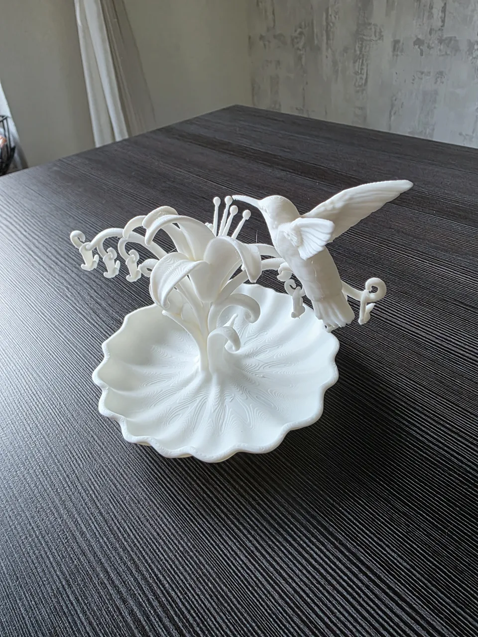 Hummingbird Lily Jewelry Dish – Earring Holder view 3