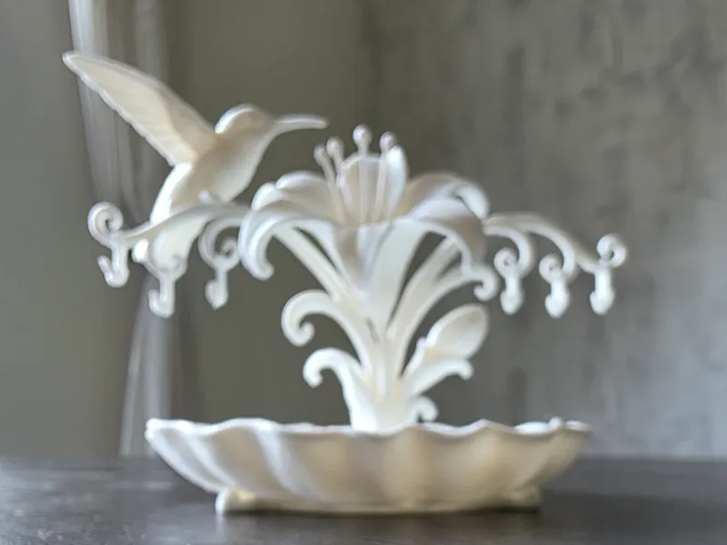 Hummingbird Lily Jewelry Dish – Earring Holder 