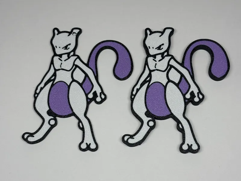 Pokemon Mewtwo keychain/fridge magnet