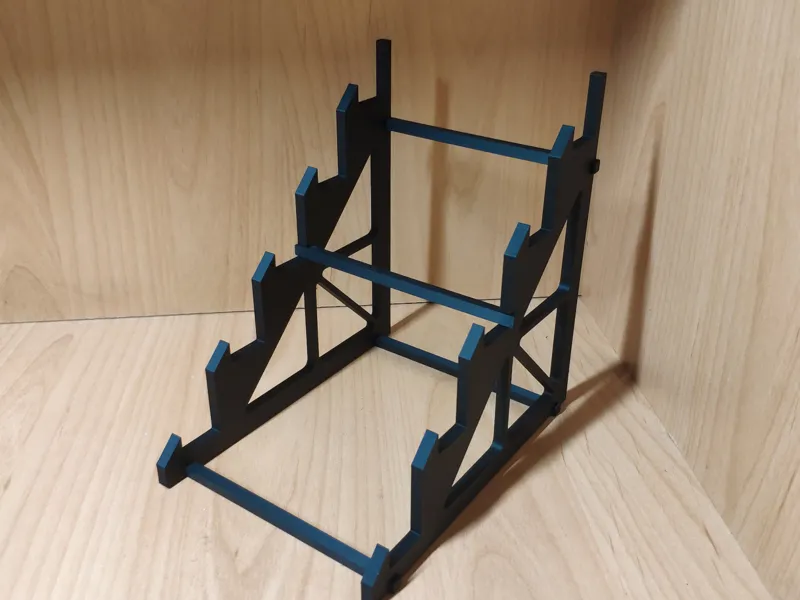 Flat-pack pocket knife display stand - 5 slots