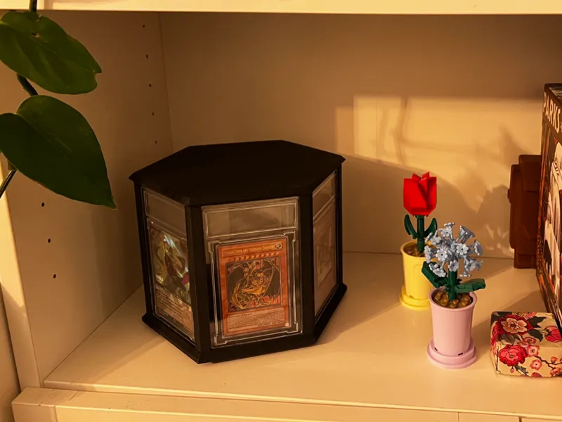 Rotating Display for TCG Sleeves