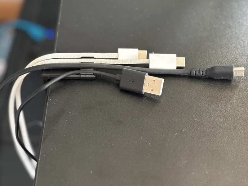 Cable organizer