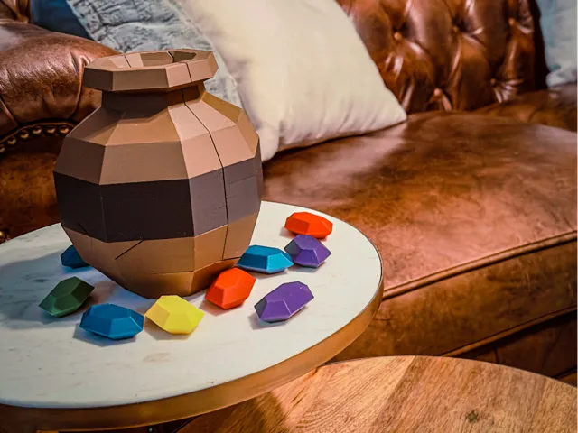 Breakable Zelda Pot With Rupee