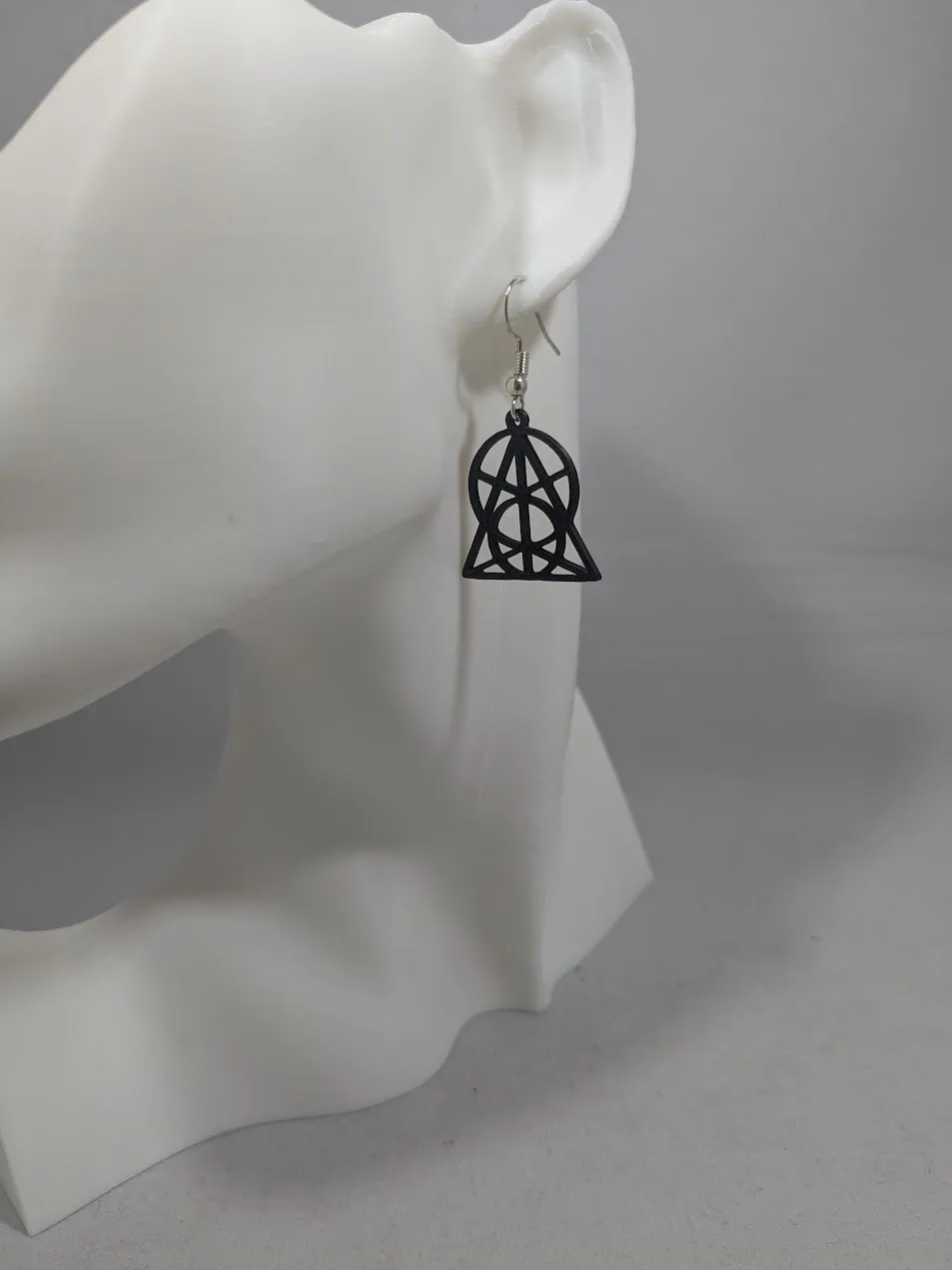 Abstract earrings - two circles in a triangle view 3