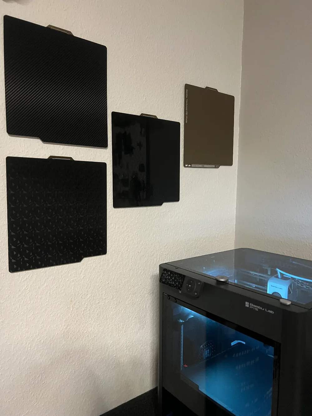 Single Build Plate Wall Holder Bambu Lab by jxn273 - MakerWorld