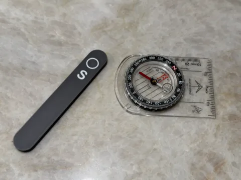 Accesorio para filamento: Magnet Polarity Finder - Parametric — referencia de MakerWorld