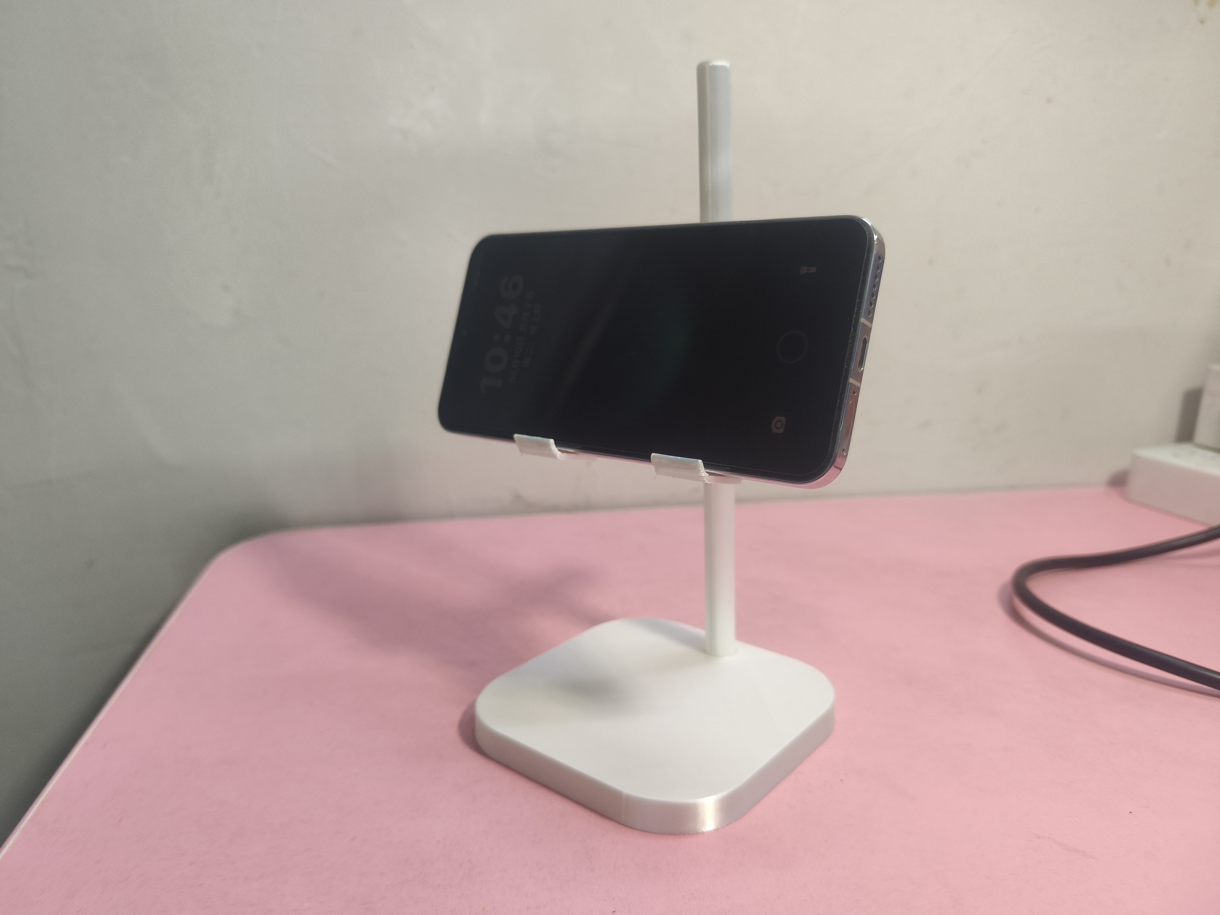 Miniatura 2 do modelo 3D 手机桌面支架高度自由调节