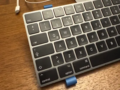 Magic Keyboard Stand + TPU shoes