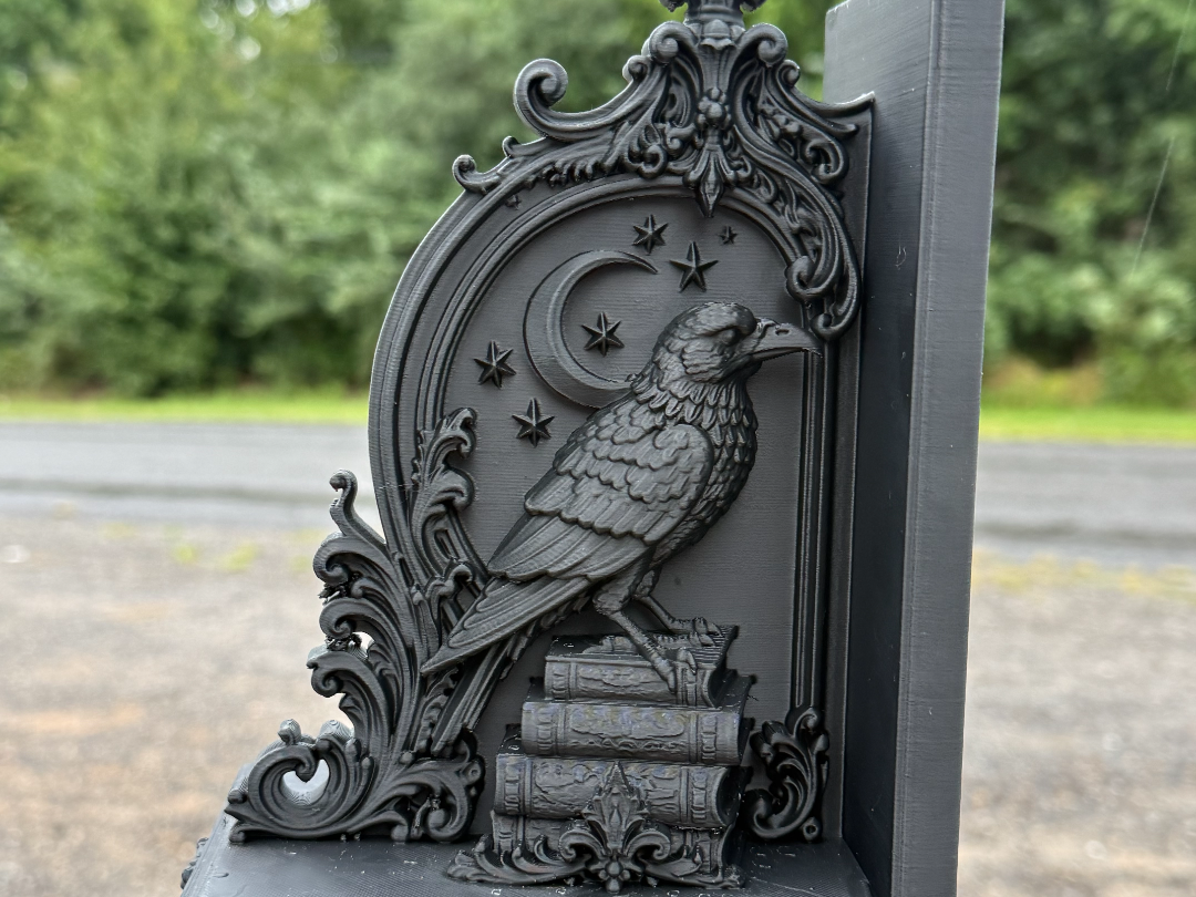 Raven Bookend - 1
