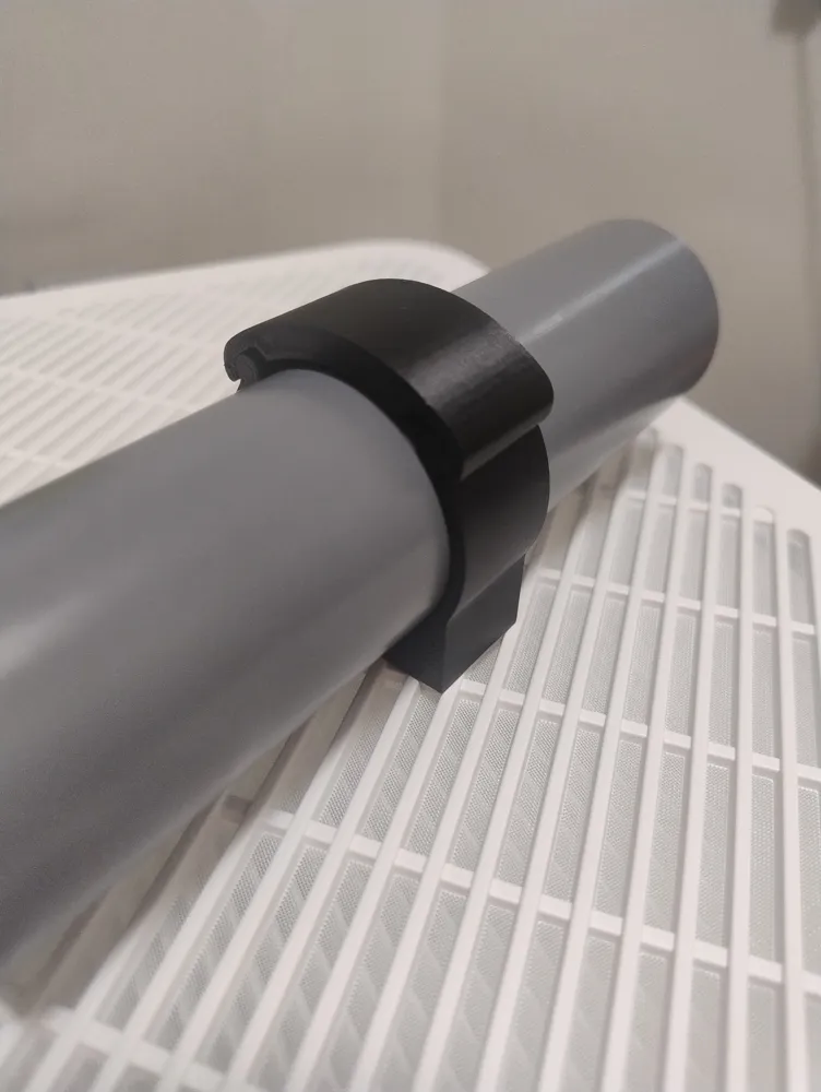 Customizable Snap-In Pipe Clamp with Locking Lid - 1